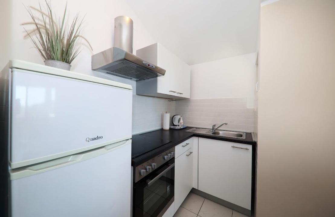 Apartments Kate Муртер Экстерьер фото